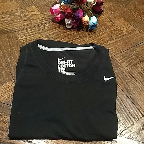 Men's Nike.Dri-fit cotton tee top color black - Picture 4 of 4